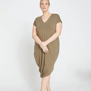 Universal standard Iconic Geneva V-Neck Dress in Crocodile size 22/24